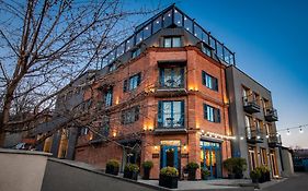Hotel Address 9D
